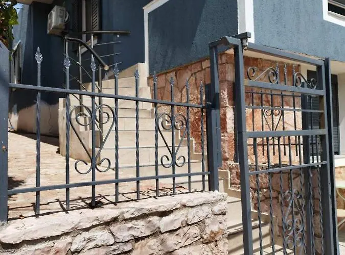 Alexander Appartement *